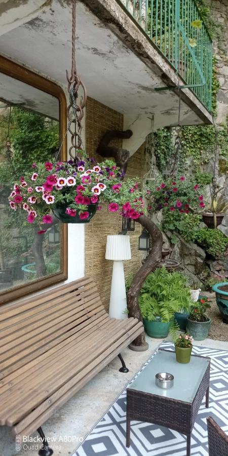 Chambre Bounty, B&B, Cuisine Privee, Lit Queen Size, Terrasse, Parking, Garage Olliergues Экстерьер фото